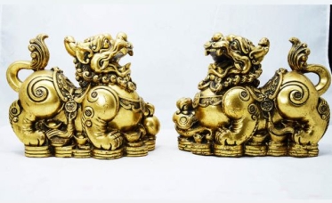 Cách đặt tượng Tỳ Hưu trên bàn thờ thần tài