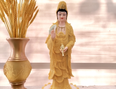 QUAN ÂM ĐỨNG 40cm NHŨ VẼ