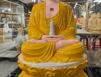 A Di Đà Đá ngồi 1,5m